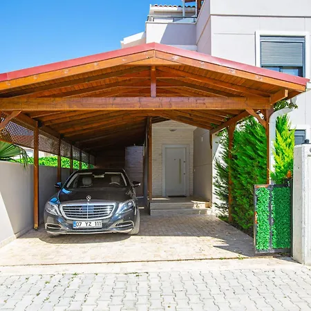 Villa Paradise Town Sillyon